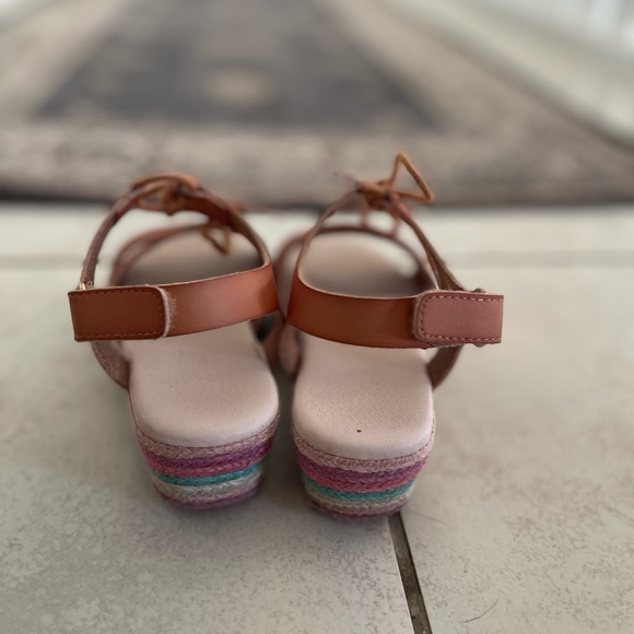 Sandals - Picture 4 of 5